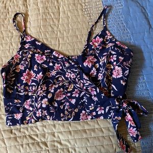 Blue Floral Crop
